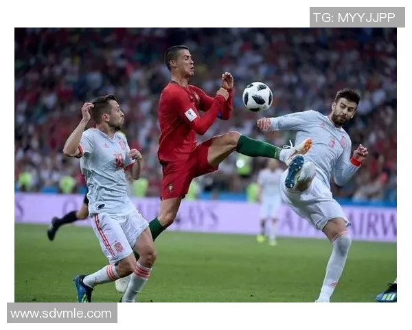 足球11号球星风采展现精彩瞬间，见证足球传奇与荣光的交织